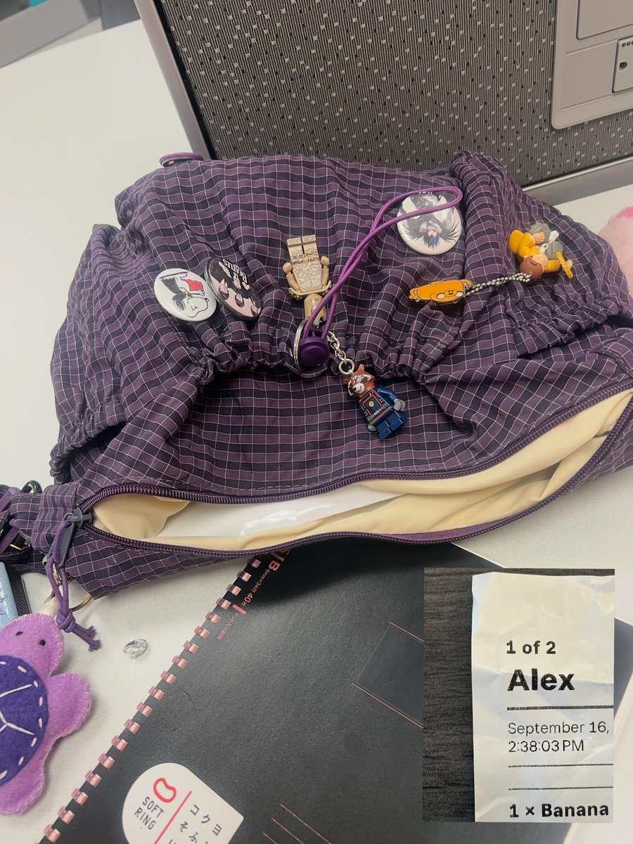 allxithymia's tweet photo. I used to bite on purple crayons, boy do I have taste 🚬👾 https://t.co/rW1ebUIuYF