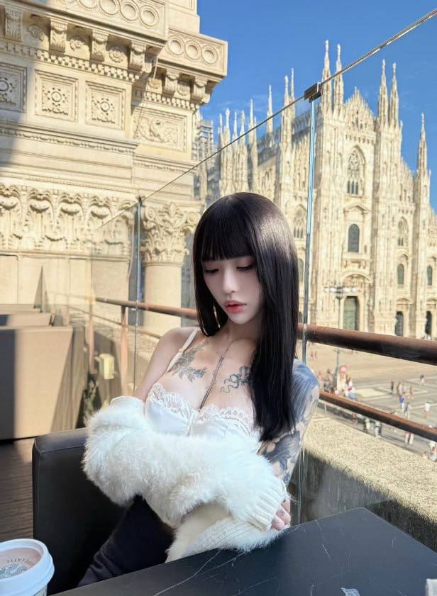 StephensJa36829's tweet photo. IG巨乳網紅
學長把學妹帶到鏡子前猛幹💕
嘴巴說不要，身體卻很誠實‼️

#台灣 #外流 #網紅 #IG  

點擊看完整更多🔞👇  
https://t.co/L5CeU75qQu

TG看台灣美女照 🍵 👇  
https://t.co/78mC3RbPRp

約台灣正妹密👇
https://t.co/hSDKPbxfgt https://t.co/fATfeCShSP