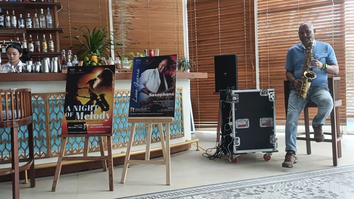EliselBMcCalqlQ's tweet photo. Terminamos en el lugar más TOP de la zona: playa privada y saxofonista en directo. Luis Guerra llenaba cada rincón del hotel con su talento. Un final perfecto para nuestra estancia. Mañana os muestro más. https://t.co/lzlnNUBLoh
