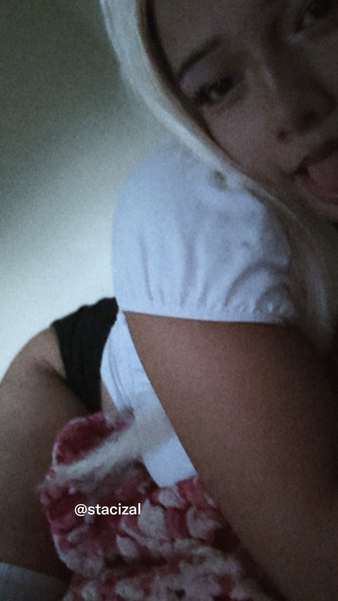 stacizal's tweet photo. do you think I look cute? :3 #ebunni #attentionwhore #lustbunny #egirl https://t.co/d35KQhBZLz