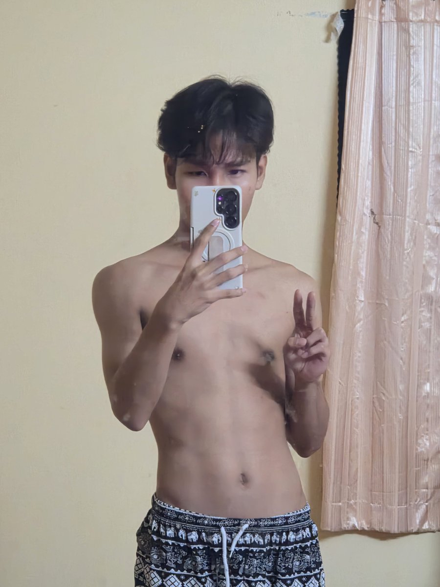 vvcucsy's tweet photo. 2นิ้วสู้ตาย https://t.co/QGhzAi3ZhJ