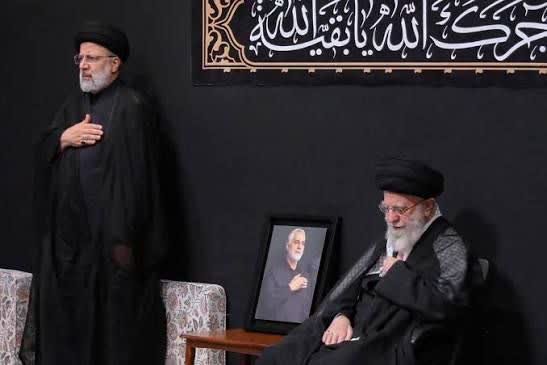 moalem_zahedan's tweet photo. 💔ما را به سخت جانی خود این گمان نبود...

شبهاي هجر را گذرانديم و زنده ايم https://t.co/nebvvTRtd6