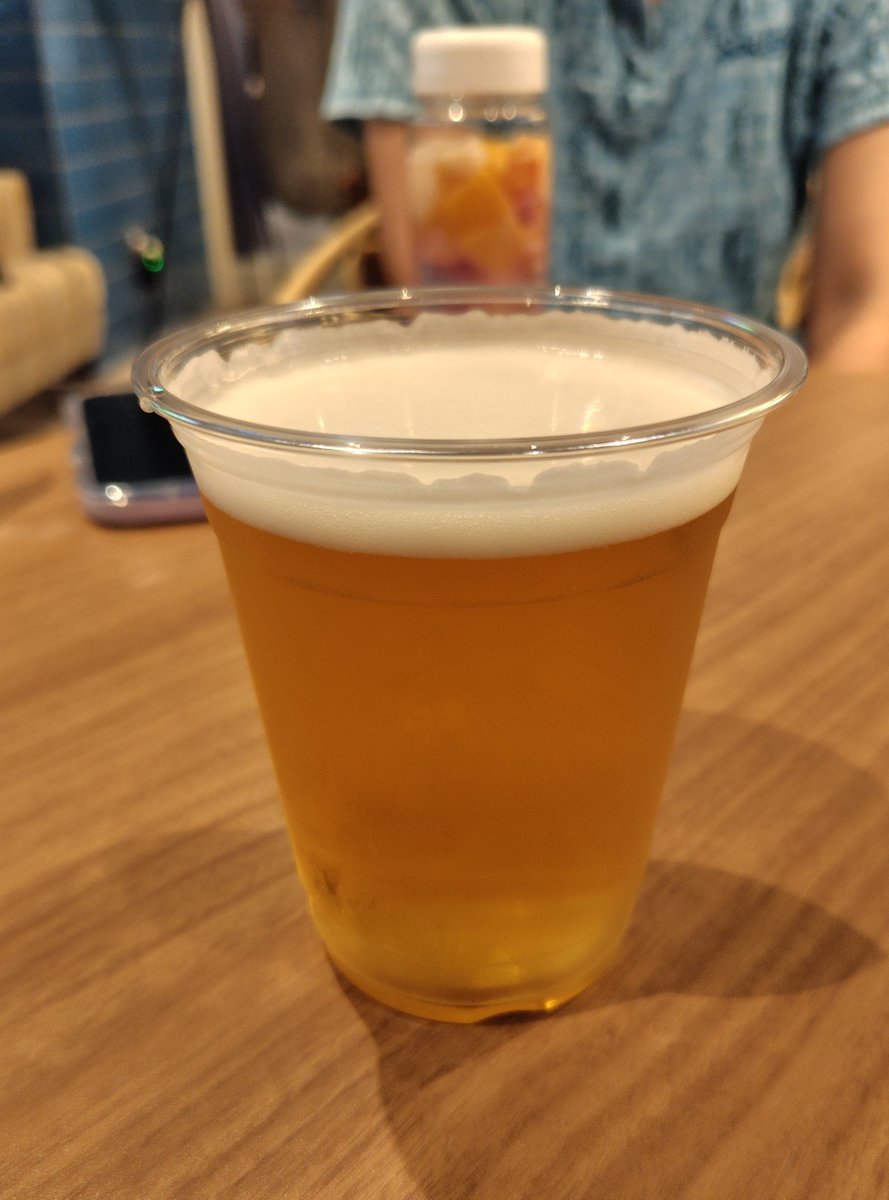 unatwo's tweet photo. もちろんハッピーアワーのビール（ハートランド）も飲んだ https://t.co/STRIeNkSyF