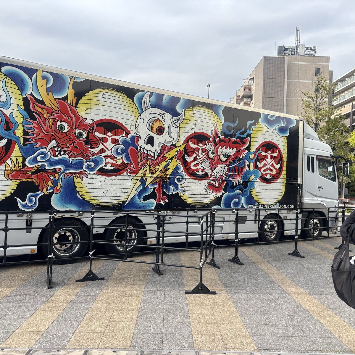 moka31189440's tweet photo. 来たよーガーデンシアター✨
ガチャNO並び列❗️
5回被りなし〜
ファイナルリスバンは出なかった🤣

#TMG3
#東京ガーデンシアター https://t.co/HcXo961Jzb