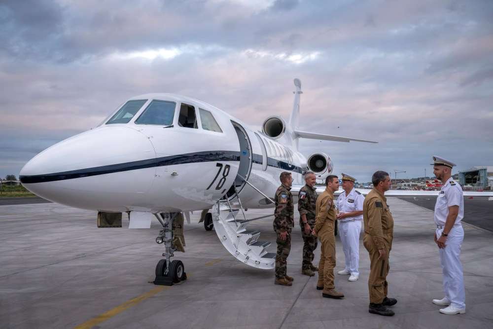 top_force's tweet photo. ✈️⚓️#SURMAR Un troisième Falcon 50M Triton @DassaultFalcon est arrivé en Polynésie française pour les Forces armées en Polynésie française #FAPF https://t.co/gfovOWG1mM https://t.co/WVmQ38uUVv