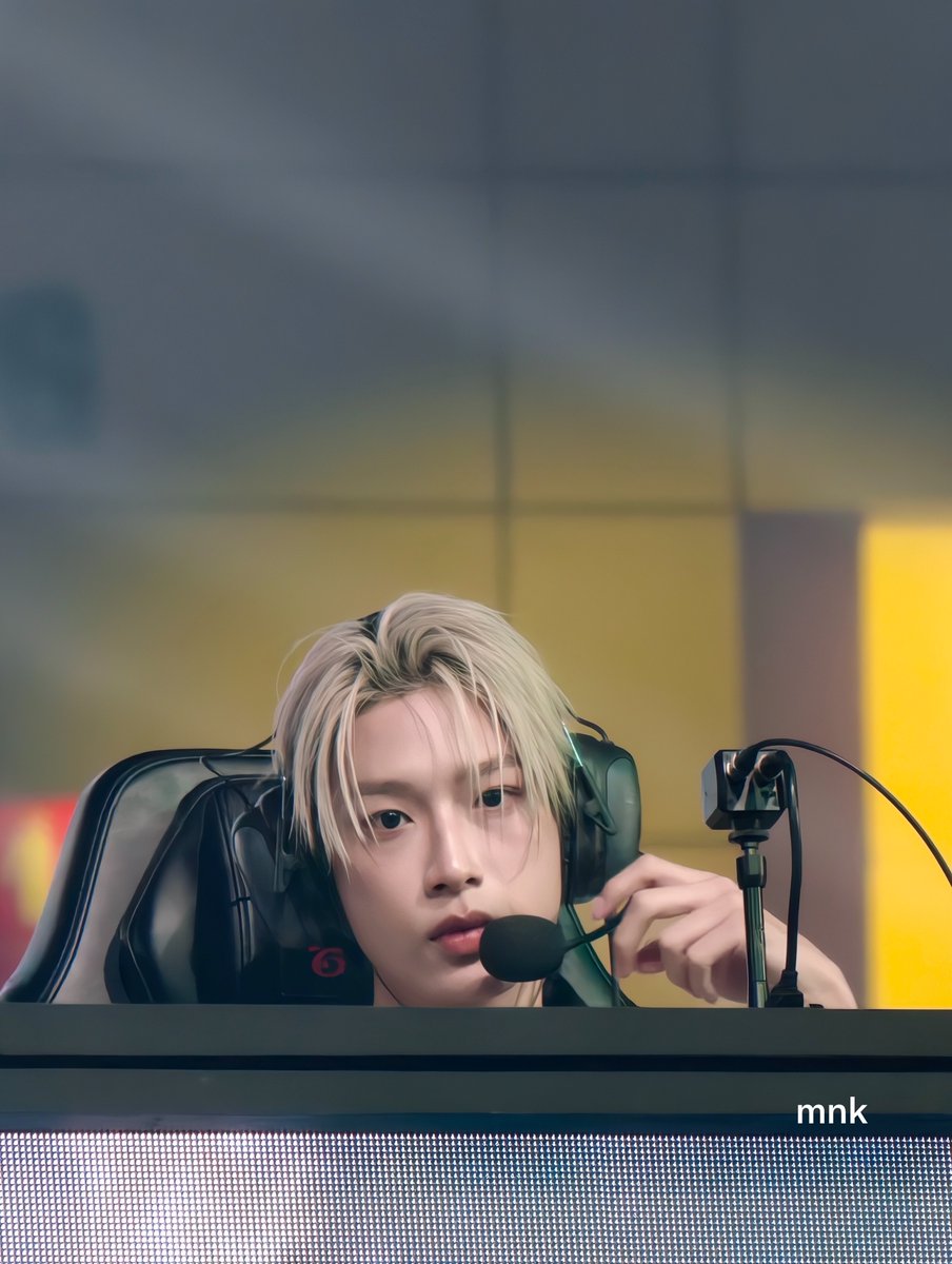 NexStatistics's tweet photo. RT @Meen_Kansini: ยัยร้องเน้กน่ารักมากก 😍❤️

#NEXnattakit 
#RoVxBUS 
#RoVTPOPTournament https://t.co/jfyNz3Itox