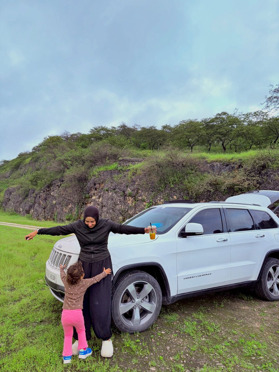 lettysexy's tweet photo. Life with her in Salalah, Oman. Jeep rides, camping, and unforgettable travel moments. https://t.co/HQdZi9tbdN