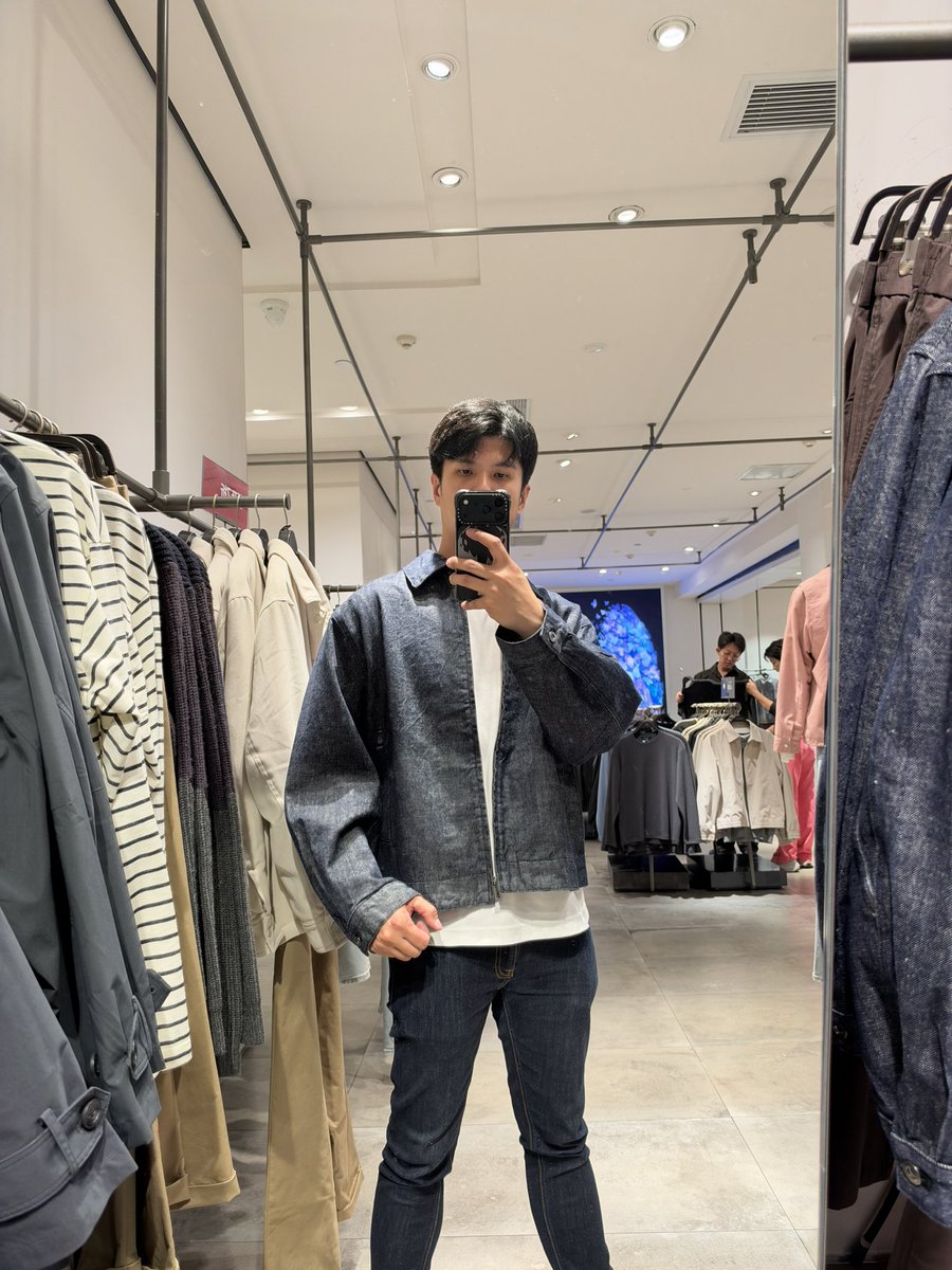 KnightZ_'s tweet photo. วนมาลองสองรอบละ ควรมั้ยนะ https://t.co/cMuWpRgAdN