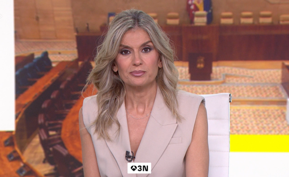 atresmediacom's tweet photo. #Audiencias I

🏆 @A3Noticias 1 ARRASA y es el informativo MÁS VISTO de la TV, líder un día más con 2,1 M, un 23,5% y 2,9 M de espectadores únicos

👥 La 2ª edición logra 1,9 M, con un 16,2% y 3,1 M de espectadores únicos

📺 @antena3com tiene los informativos MÁS VISTOS de la TV con una media de casi 2 M y un 19,3% en sus ediciones