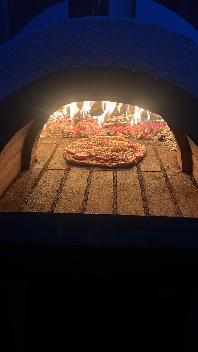 KroesenHans's tweet photo. It’s Pizza 🍕 time … #pizza #freshpizza #pizzadare https://t.co/Nm4EXZtvzb