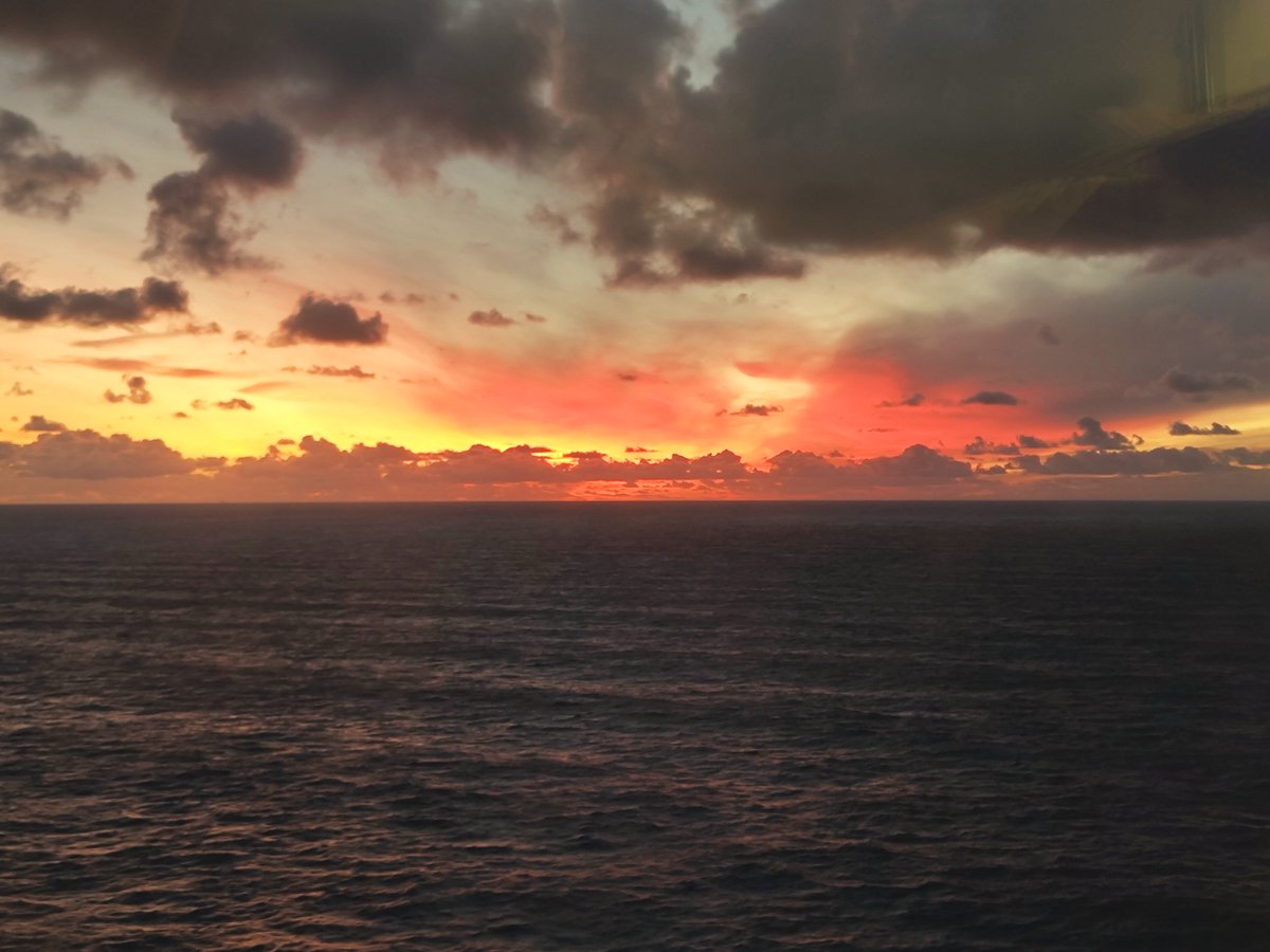 valhorns's tweet photo. The sunrise out here is always beautiful 🌅 https://t.co/g8lwpRrxNd