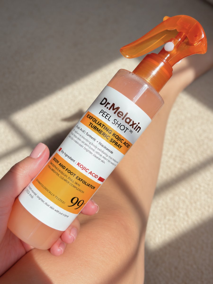 saho794's tweet photo. GIRLLLL, this peel spray is NEVER leaving my shower 😭
I'm pale, so the dark patches under my arms always stood out. I used to avoid tank tops because of it. 
Now my underarms look smoother and more even-toned. 
No more hiding 🤍
https://t.co/FwYlTRlB5R https://t.co/fN6J5f0W8d