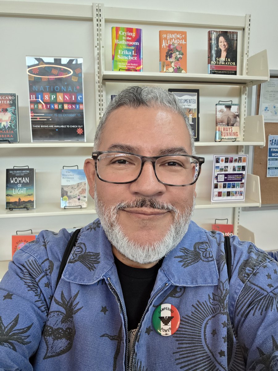 TrustMiguel's tweet photo. Celebrating Hispanic Heritage Month with a reading and poetry workshop at PCC Rock Creek Library 🕺🏽 https://t.co/xWLjKYTgdE
