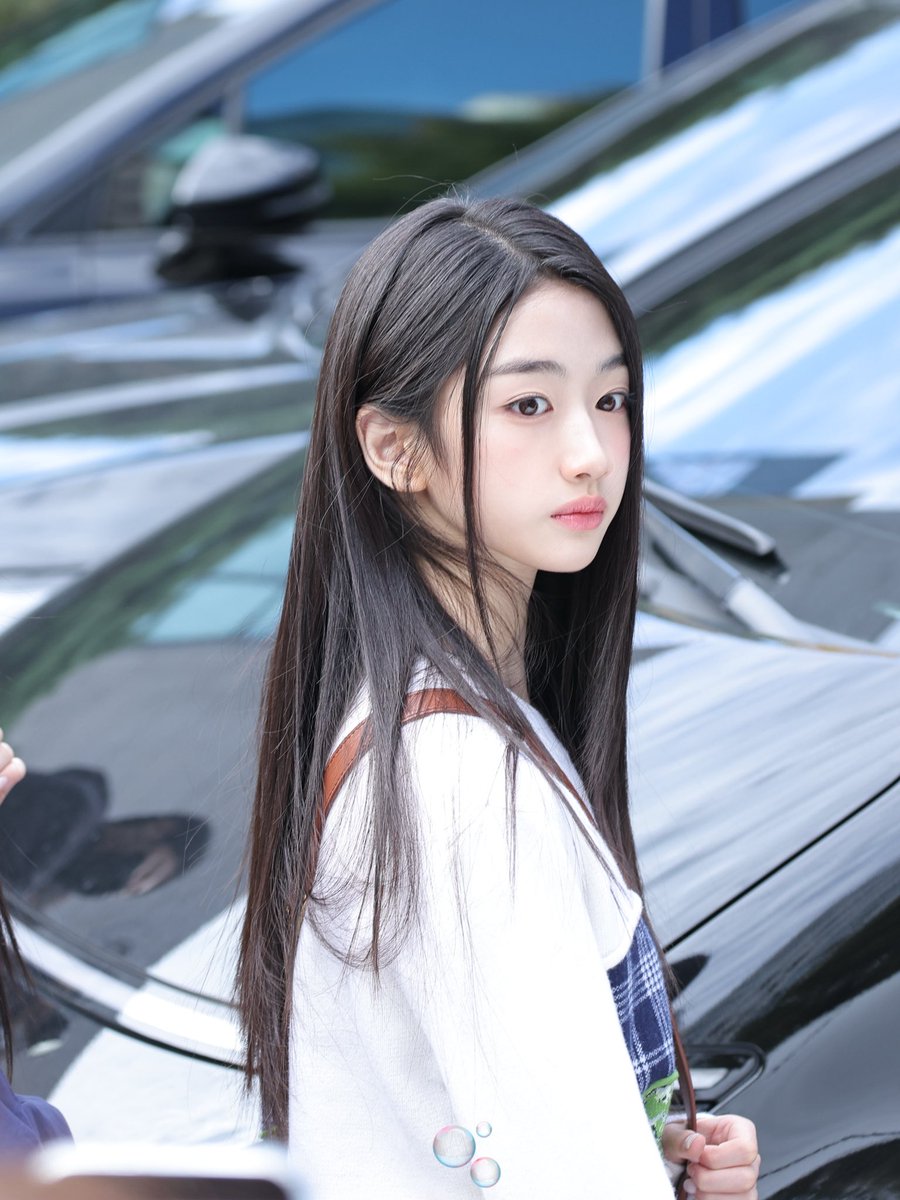 ayunelune's tweet photo. 261023 KBS

#A2O #A2OLITE 
#아윤 #AYUNE https://t.co/mBdX3rDw0C