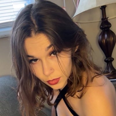 Lilbabbybratt's tweet photo. #NewProfilePic https://t.co/78IS1LHWPk
