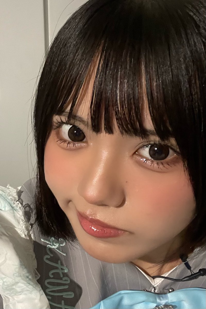 leona_KLM0627's tweet photo. ドアップのおはよう🫪

金曜日🎶大好きな金曜日がきたよー😽❤️‍🔥
最近やっとメイクが落ち着いてきて嬉しいキモチ

今日をがんばって乗り越えようね！！！
がんばろー！！
 #カワラボメイツ #中森玲緒奈 https://t.co/O5kS54xpue