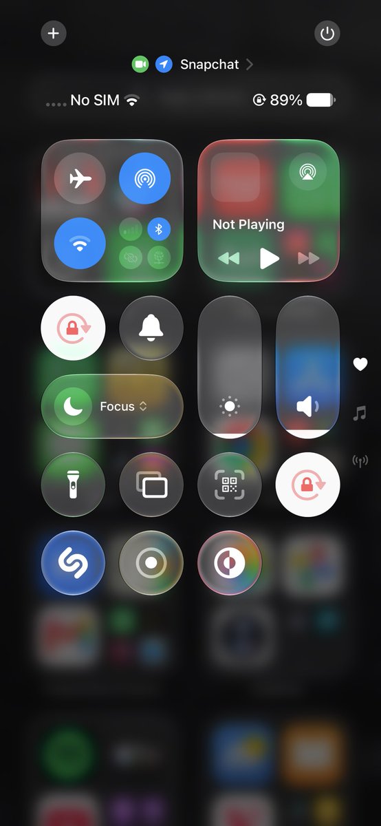 Sekoni_Farouk_'s tweet photo. Who else facing this no sim issue since upgrading to iOS 27 🤦‍♂️ everything about the new iPhone and iOS is annoying 🤦‍♂️🤦‍♂️🤦‍♂️ https://t.co/Et0fdCu335