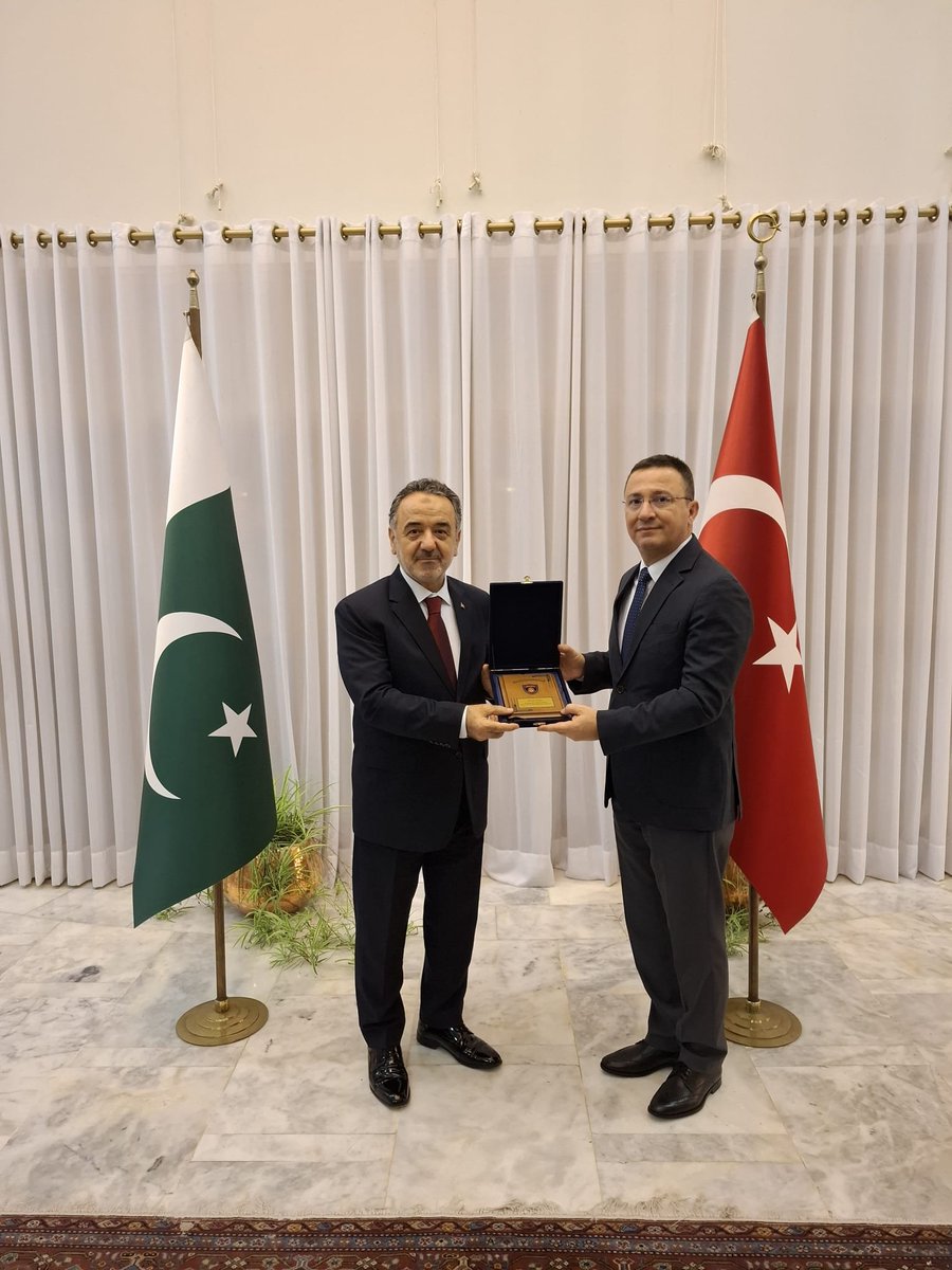 intel_view's tweet photo. 🇵🇰🇹🇷 The 8th Türkiye–Pakistan Naval Forces Cooperation Meeting was held in Pakistan from October 18–21, 2026, led by Vice Admiral Erhan Aydın and Vice Admiral Raja Rab Nawaz.

Vice Admiral Aydın also paid courtesy visits to Pakistan’s Naval Chief, Admiral Naveed Ashraf, and Türkiye’s Ambassador to Pakistan, İrfan Neziroğlu, further strengthening the deep-rooted naval and defence partnership between the two brotherly nations.