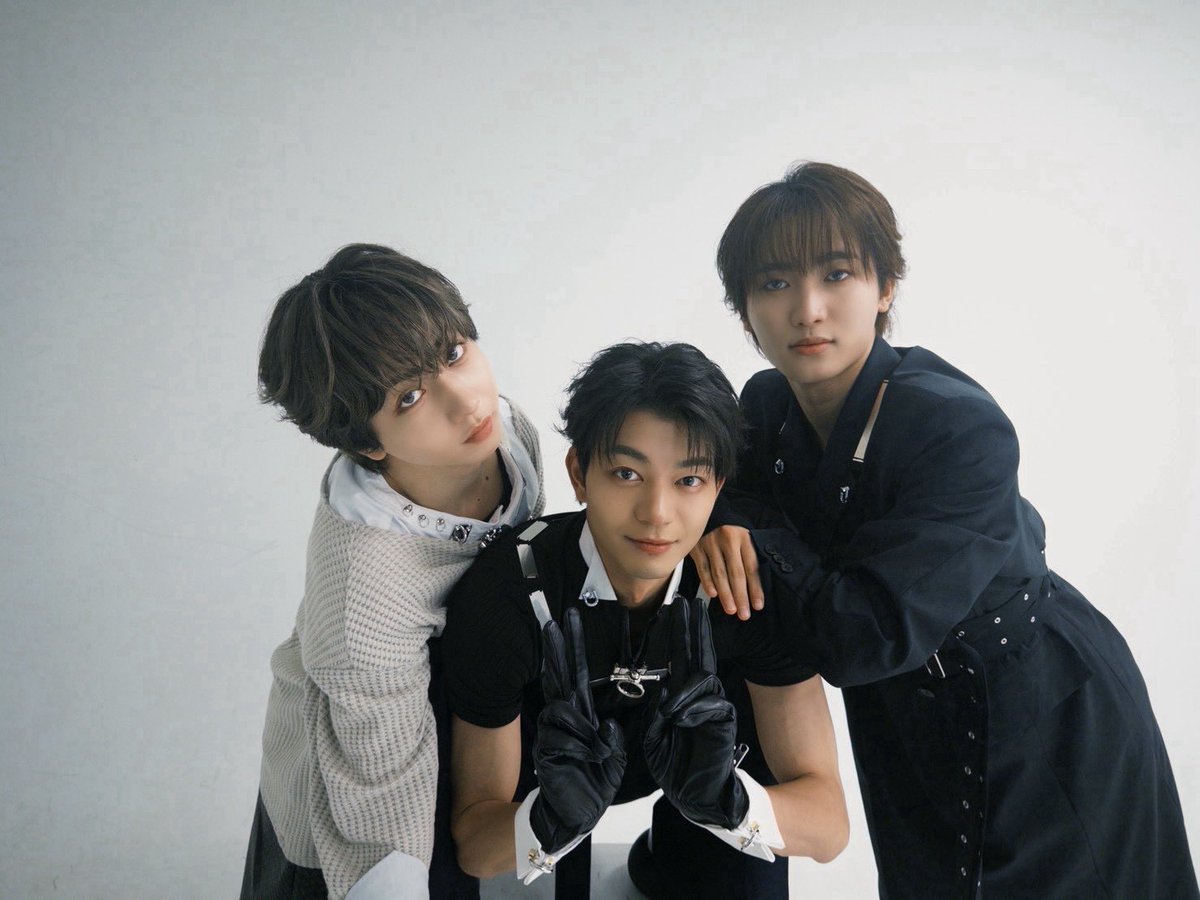 genjibu_sdr's tweet photo. ★#桜木雅哉 ・ #長野凌大 ・ #吉澤要人 掲載情報
TVnavi12月号

本日発売「TVnavi12月号」に #原因は自分にある。 より、桜木雅哉・長野凌大・吉澤要人が掲載。

ぜひお手に取ってご覧下さい！

#PR https://t.co/GTpMCLkc4L