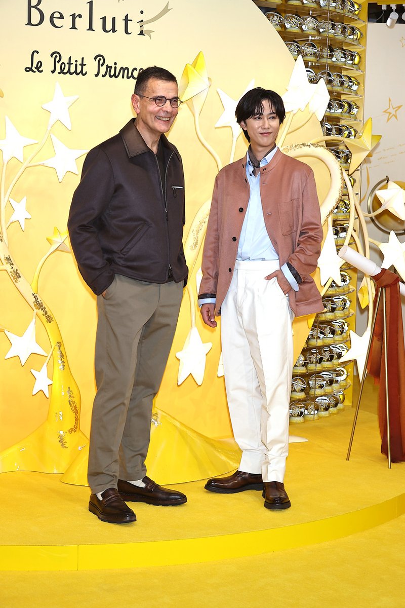 edgelinetokyo's tweet photo. 阿部亮平「大事なことは、目では見えない」 銀座 蔦屋で『星の王子さま』一節朗読 https://t.co/EN5NCmVIc4

朗読部分全文と朗読カットも掲載
著書：アントワーヌ・ド・サンテグジュペリ
翻訳：池澤夏樹
出版：株式会社 集英社
＠berluti
#Berluti #ベルルッティ https://t.co/fbbRzwSko1