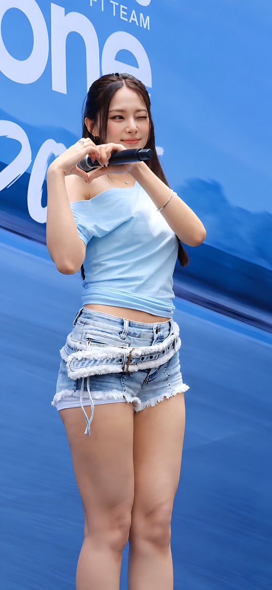 ForeverTwiceOT9's tweet photo. Tzuyu x F1. Part 4

FULL SCREEN WALLPAPERS.

Go to my Google drive and download 100K HD Twice photos for free. 

#TWICE #트와이스 #ONCE #원스 #OT9
#쯔위 #ツウィ #子瑜 #TZUYU https://t.co/RxWwwt9NZS