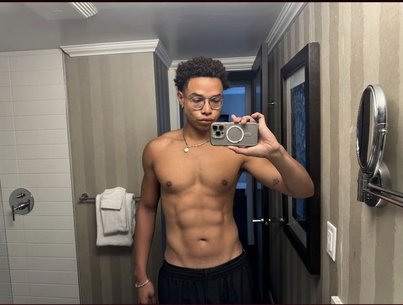DylanScienceGuy's tweet photo. I love that they casted justice in heated rivalry season 2 I just wish they would have gotten Miles Gutierrez-Riley I mean look at him and Charlie and tell me that wouldn’t of been hot 🤤🤤 https://t.co/WViLFHLc9j