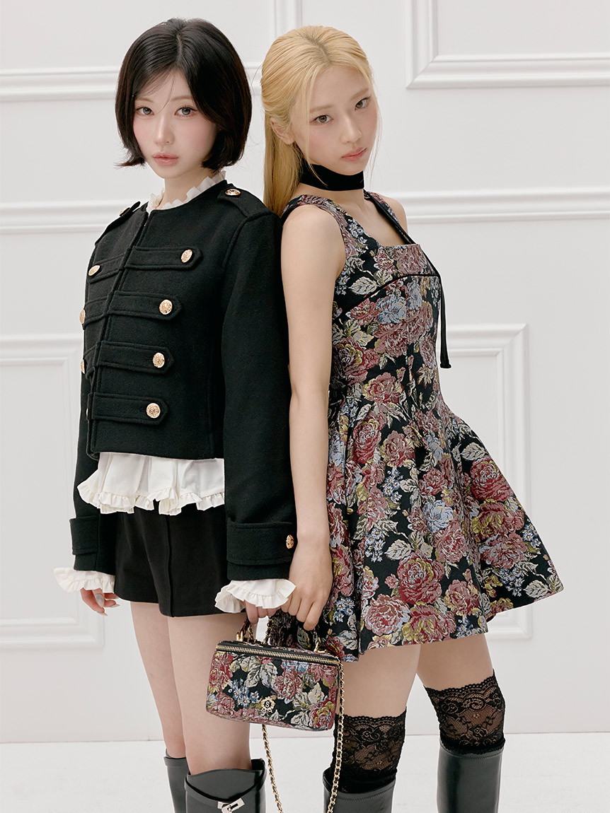 Kkorepo's tweet photo. 【「BABYMONSTER」RUKA＆ASA、冬の女神に変身！❄️💖】

「SNIDEL」ブランドアンバサダーに就任した2人が、最新ウィンタールックを披露！✨

RUKAは花柄、ASAはポンチョがお気に入り😍

さらに、母親との焼肉や愛犬との再会など、プライベートな素顔も明らかに！🐶💕

#BABYMONSTER #RUKA #ASA #SNIDEL　🔗https://t.co/kjOmY7bY5w