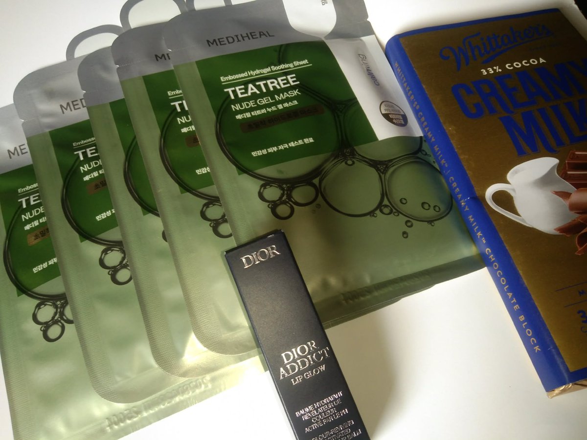 cailydiaries's tweet photo. . . . ๐ #keimethemail
โคท ใ@mikrokoomi , #koomigives หหห
prize received! thankk you so much for the chocolate and facemasks @mikrokoomi >_< https://t.co/hp59QrjI6M