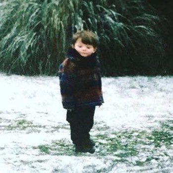 aleestyles91's tweet photo. baby harry would’ve have protect baby louis with his life https://t.co/g1qSTxKSNG