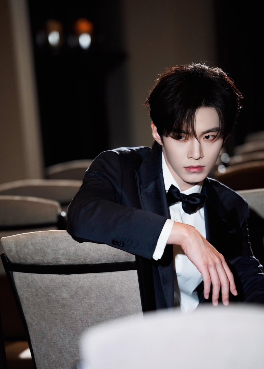 1k_happy_'s tweet photo. 261023 何与语音正在接听 샤오홍슈 

Brunello Cucinelli 행사 

#하여 #何与 #HeYu https://t.co/d7cdaJQ2vZ