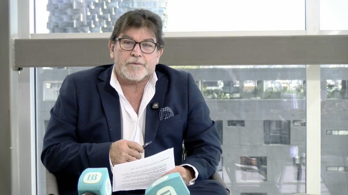 CarlosVerareal's tweet photo. Al aire con @Vera_ASuManera “Retos de la economía y la democracia” por  canal 3 de @24_7ec , canal 15 o 709 de @vitotvo ;194 @DIRECTV de @manavisionec ; @radiocentroec 101.3FM 
YouTube Live: https://t.co/woUQqy6zRg
Fb Live: https://t.co/Sy92a77X5Z https://t.co/fVy4mzUPyi