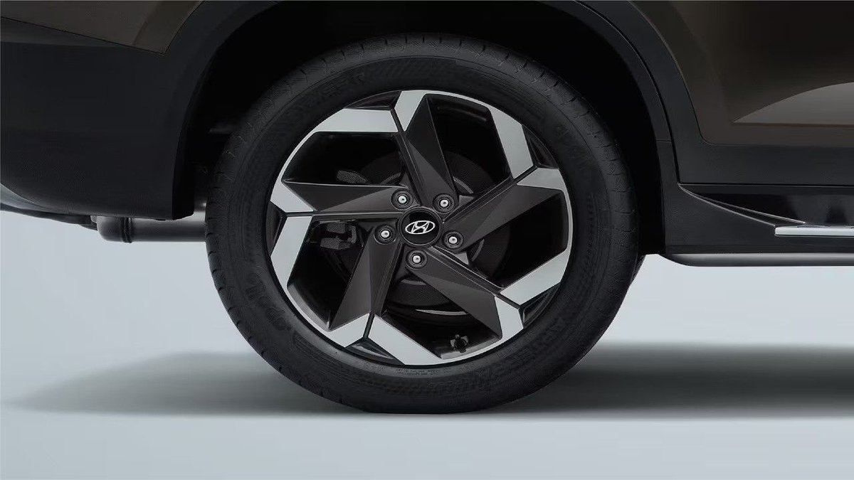 IndianTechGuide's tweet photo. 🚨 The government proposes mandatory automatic emergency braking in new car models from October 2030. https://t.co/tCZmiAGqrD