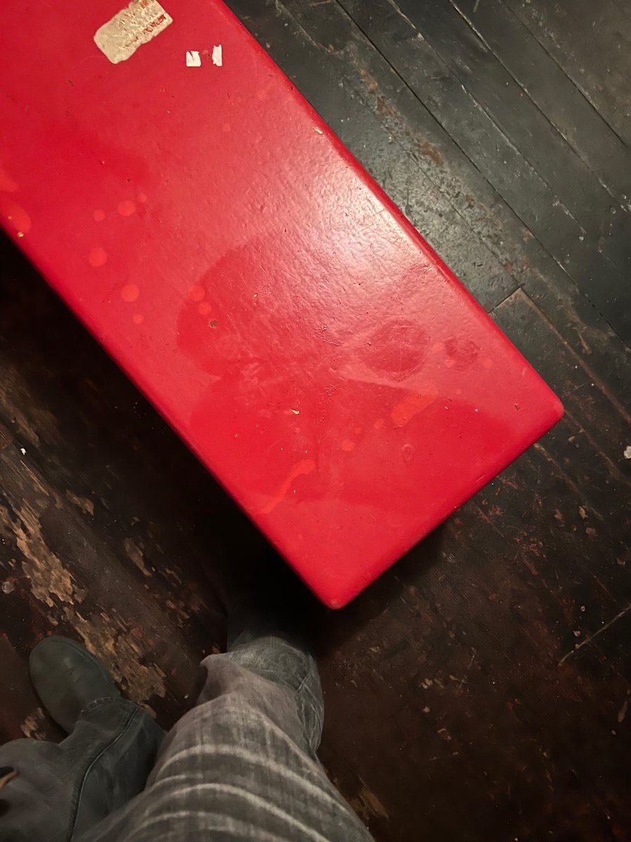 442Events's tweet photo. 🔒 Locker room is always full of surprises.

👀 Anybody see what I see?

🐻 BEARUNION is on now!
⏰ 8pm - 12am
📍 1060 Folsom St

See you there! https://t.co/5jgfYf7fuY
