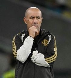 DonaLuciaHexa's tweet photo. Já vi muita coisa no mundo do futebol  

Mas ver dois “Léo Jardim” fazendo merda no Maracanã em menos de 3 dias foi a 1ª vez https://t.co/Fbwu4RDN7Y