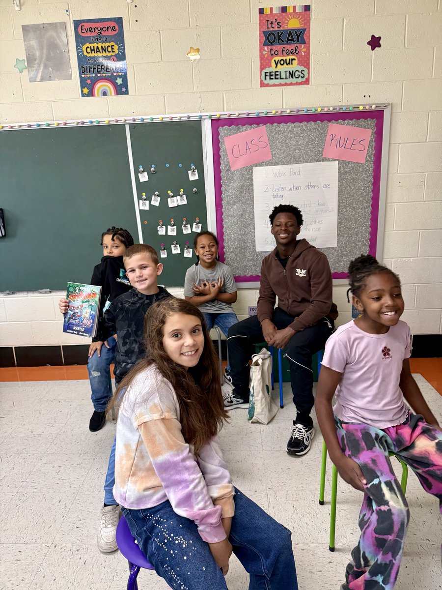 CCHS165's tweet photo. Inspiring the next generation of Terriers, the Storytime with the Terriers crew visited Thomas and Parrish elementary schools today. The group read books to the feeder school students and spent time playing with them at recess. #terrierpride https://t.co/09hFGJDy1Y