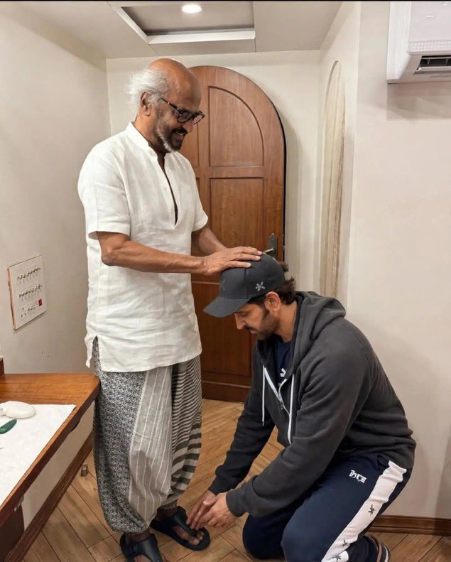 rajinifans's tweet photo. Super Star Rajinikanth ❤️ 
JAILER2 🔥 

This is what LEGENDS do! Two icons, one frame ❤️

#Jailer2 #HrithikRoshan # Rajinikanth #Thalaivar #SuperstarRajinikanth https://t.co/fSVUTwlsv3