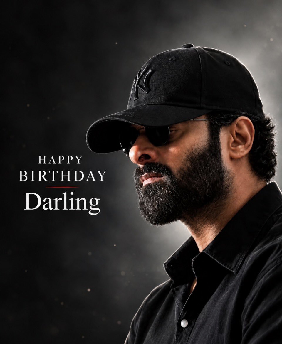 konavenkat99's tweet photo. కటౌట్‌లో రాజసం… 
క్యారెక్టర్‌లో మంచితనం…
తెరపై ప్రభంజనం… 
తెర వెనుక స్వచ్ఛమైన స్నేహం!

వెండితెరపై నీ రూపం రాజసం…
విజయాల్లో నీ పేరు ప్రభంజనం…
కోట్లమంది గుండెల్లో నీ స్థానం శాశ్వతం!

భారతీయ సినిమా బాహుబలి…
మన రెబల్ స్టార్ ప్రభాస్‌కు జన్మదిన శుభాకాంక్షలు! 👑🔥

Happy birthday Darling ❤️

#PrabhasBirthday