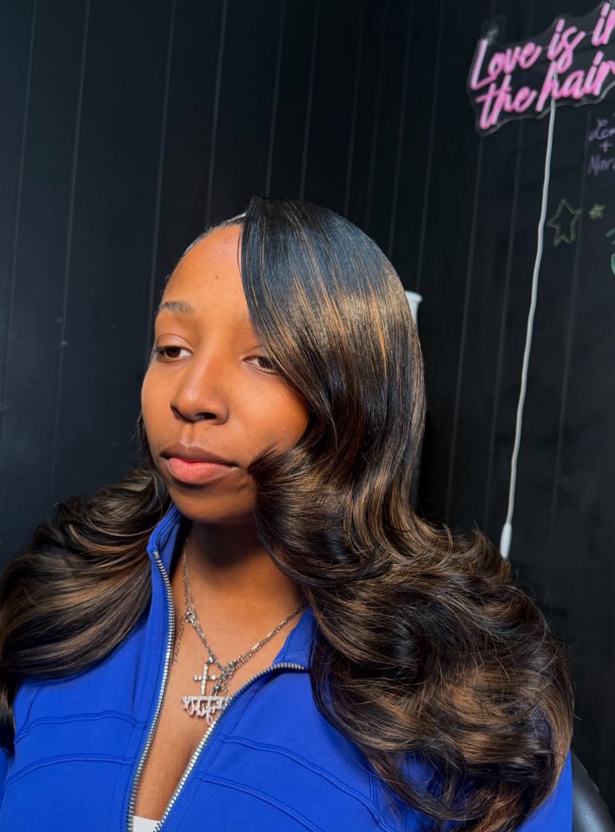 stylesbycarrami's tweet photo. Quickweave + Layered Curls
November books open since October 10th. Dm me for booking 🎀 queens #detroit #stylist #hair https://t.co/lSHVb3TqCi