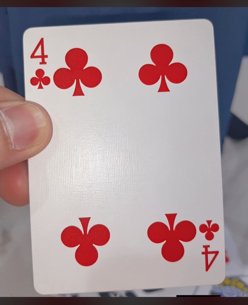 BatangGue036p's tweet photo. Sugarol lang may alam kung ano ang mali sa card na ito.🧐 https://t.co/EUobUfw7GH