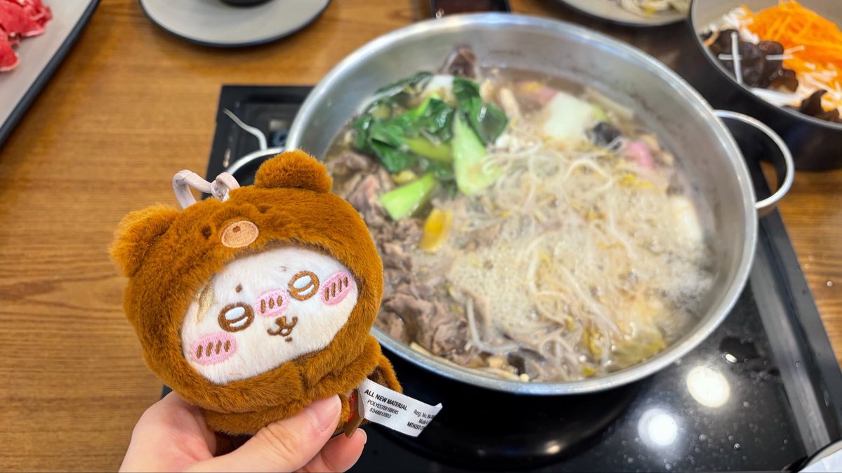 laluri8v8's tweet photo. 다들 맛점하세요 ♡ 

전 바보같은 ana 실패로 눈물의 점심을 좀 먹을게요,,

랏코가 넘 장원영이라 음식이 들어오지도 않는다야,,~~ https://t.co/hoPzxGpXHv