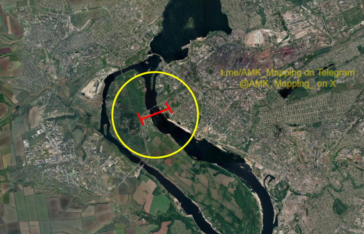 AMK_Mapping_'s tweet photo. A Russian Geran-4 jet-drone struck the Vantovyy Bridge in Zaporizhzhia City last night. 

Traffic in both directions was temporarily suspended following the attack. https://t.co/sKGZV8px2N
