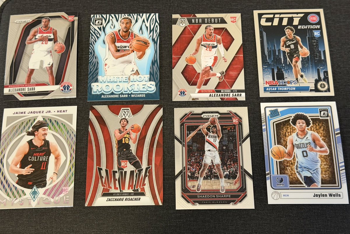 sportscardsMB's tweet photo. Stack Sale #stackem #TheHobby
Shipping info on Pinned Tweet

$1.50 for all

@sports_sell @84baseballcards @HobbyRetweet_ #sportscards #sportscardsforsale https://t.co/mtugXhUoYj