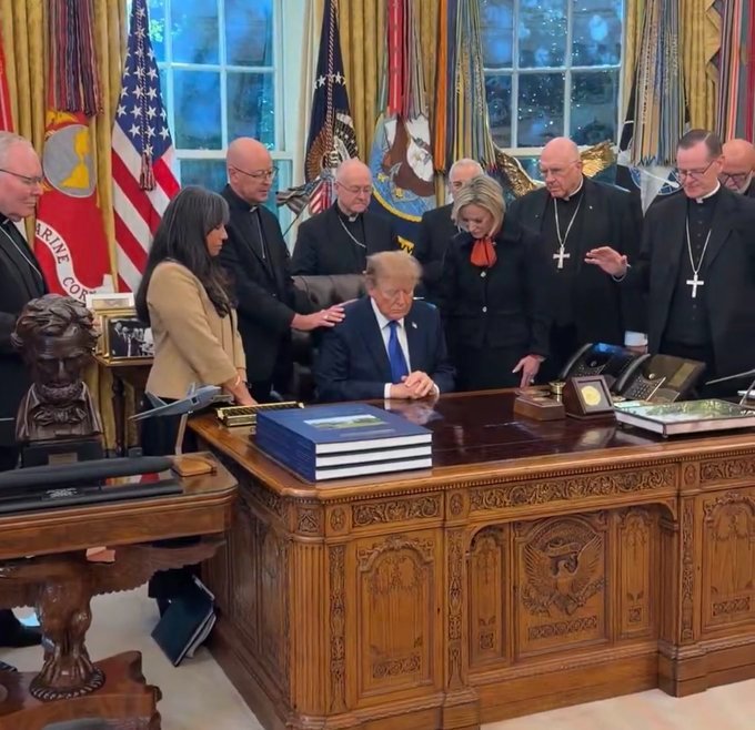 RealBarron3's tweet photo. Jesus Christ saved President Trump so that Trump could SAVE America

Amen 🙏
@RealBarron3 https://t.co/QQ5OeYKd9D