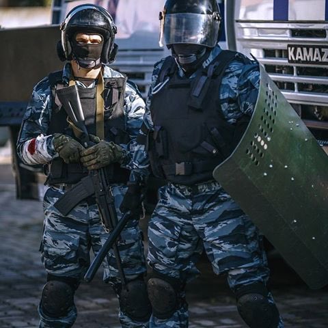 scp1942's tweet photo. どうしても欲しいSAIGAを買わない為、オークション終了までドライブして時間を稼ぐ、、、

ココ最近で1番の軍拡の危機 https://t.co/GDuERoZqL8