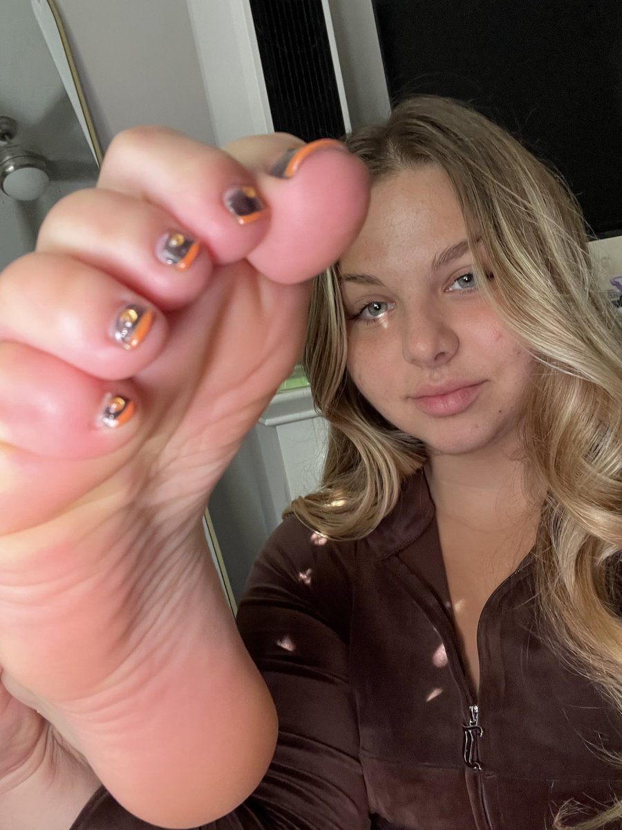 EmilyRaee2's tweet photo. Which is ur fav?😮‍💨😍 https://t.co/YrPSpMRb7n