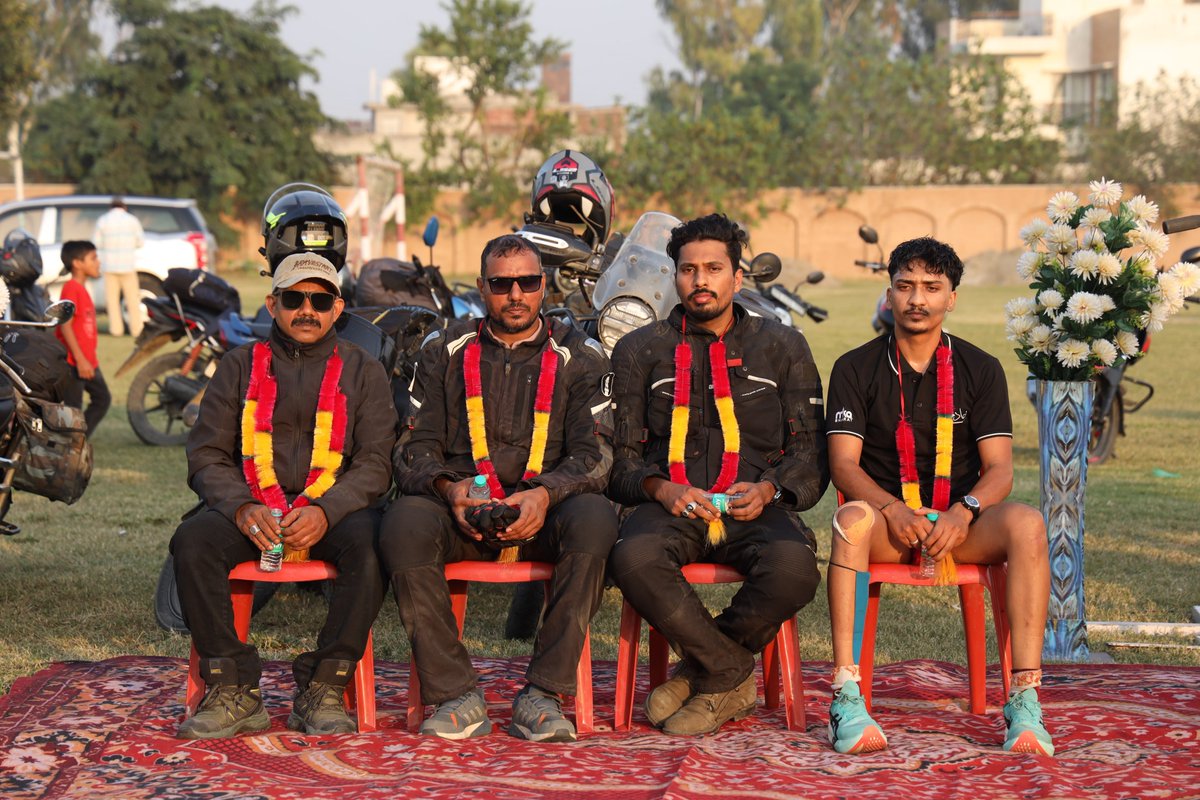 mkaindia's tweet photo. The Grand Arrival

​Day 12 brought our #RideForPeace to its blessed destination: #Qadian

​After an inspiring reunion with veteran cyclist Balraj Singh in #Hoshiarpur &amp; a ​#StopWW3 campaign at #Tanda, we were joyously escorted into the streets of Qadian

#KeralaToQadian

12/n https://t.co/1KzWdchBto