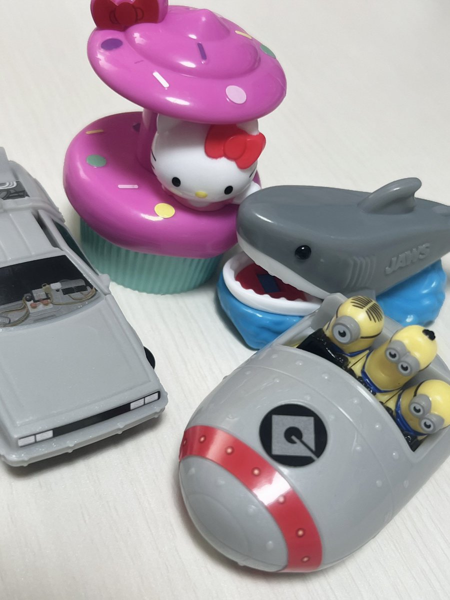 cfm_inue's tweet photo. 26歳にして云年ぶりにハッピーセットを買いました

朝と昼に3つずつ注文して計6個買ったのに3種全被りしてしまい、途方にくれていたところお優しい方にキティちゃん交換していただいた、、嬉しい

本当は自引きしたかったけどこのままじゃ肥満人間になるところでした https://t.co/fDOLi4VrEE
