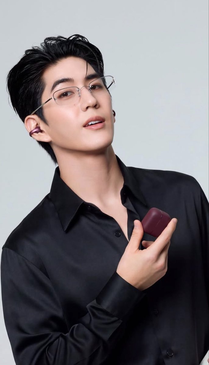 Afterstory9's tweet photo. แว่นนี้เท่านั้น 🫠🫠🫠🫠🫠

#Sea_tawinan #ซีทวินันท์ https://t.co/C60HmmFfMY