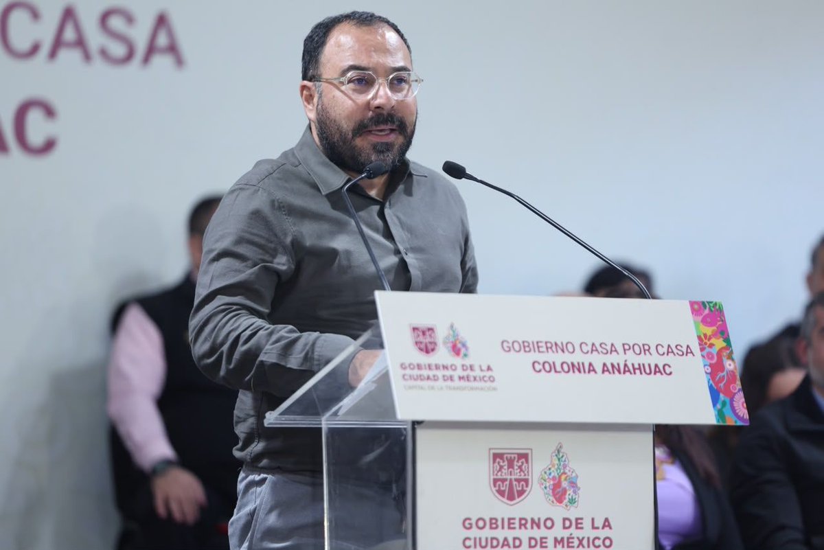 SOBSECDMX's tweet photo. @ClaraBrugadaM Entre ellas destacan la renovación de ocho planteles educativos con el programa #123PorMiEscuela, las intervenciones de iluminación en Calzada General Mariano Escobedo, Laguna San Cristóbal y Laguna de Términos, como parte del programa #CiudadIluminada: #CaminaLibreCaminaSegura. https://t.co/gMwMQSYvvN