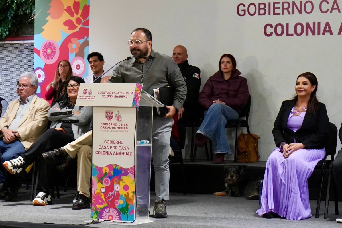 SOBSECDMX's tweet photo. @ClaraBrugadaM También se iniciará la segunda etapa de la Utopía México-Tenochtitlan, con énfasis en las áreas de cuidado, y el próximo desarrollo de una nueva Utopía en la colonia Pensil.

#ObrasQueTransformanLaCapital https://t.co/N6z9CIUkrS